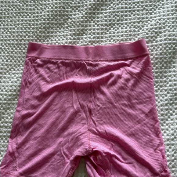 Skims Soft Lounge Boxer - Cotton Candy - Picture 3 of 4